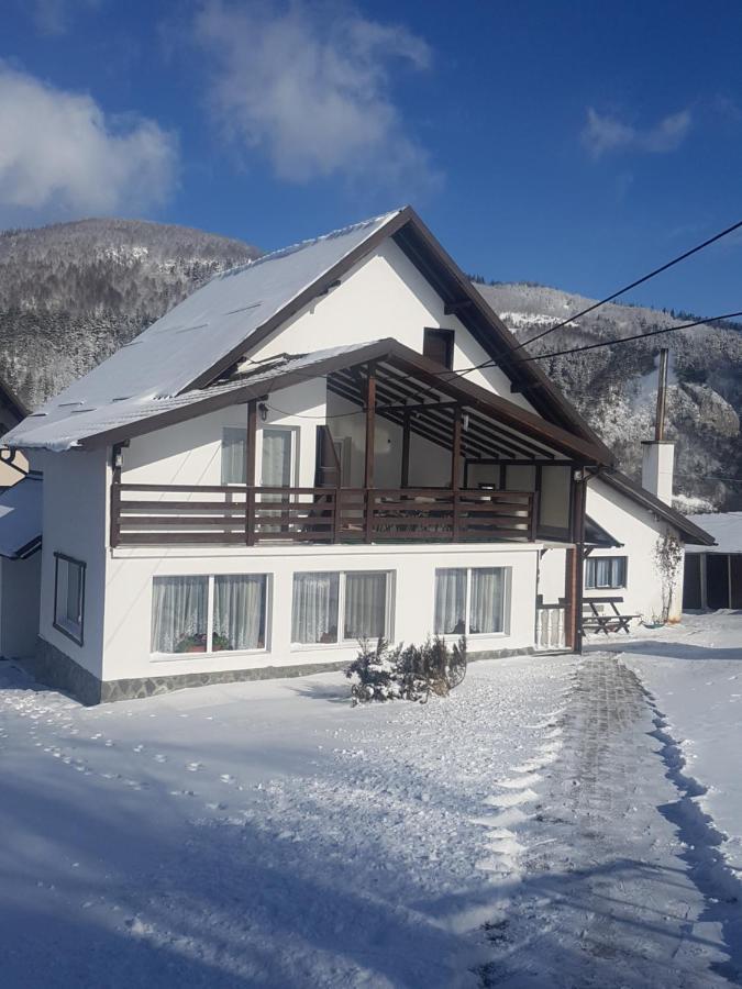 Pensiunea Casa Ady Bran  Bagian luar foto