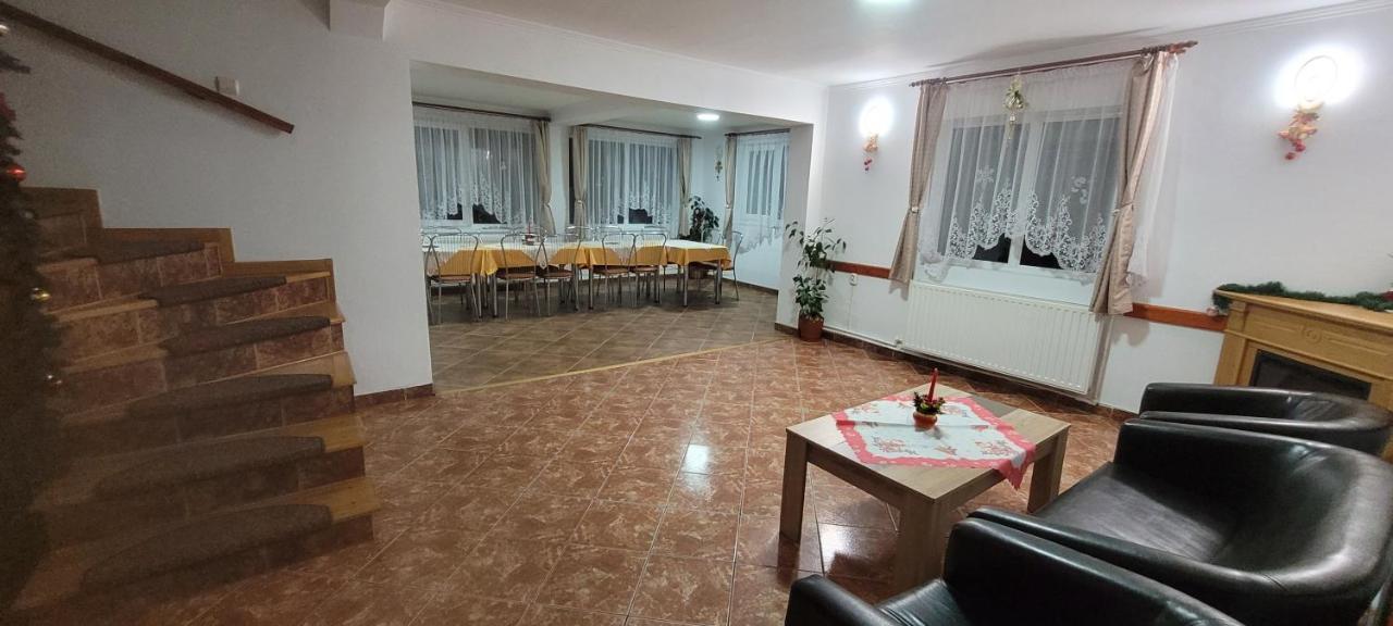 Pensiunea Casa Ady Bran  Bagian luar foto