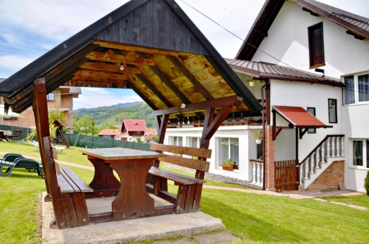 Pensiunea Casa Ady Bran  Bagian luar foto